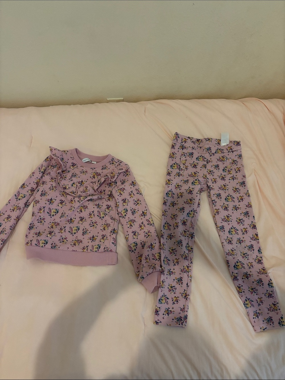 Janie and Jack pink sweatshirt and matching pants both 7t floral